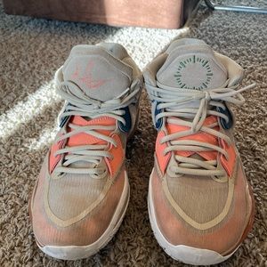 Nike Kyrie Infinity EP 'Floral,size 10.5